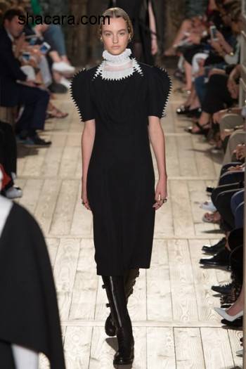 Fall 2016/17 Paris Couture Week: Valentino Goes Elizabethan As Co-Creative Director, Maria Grazia Bows Out
