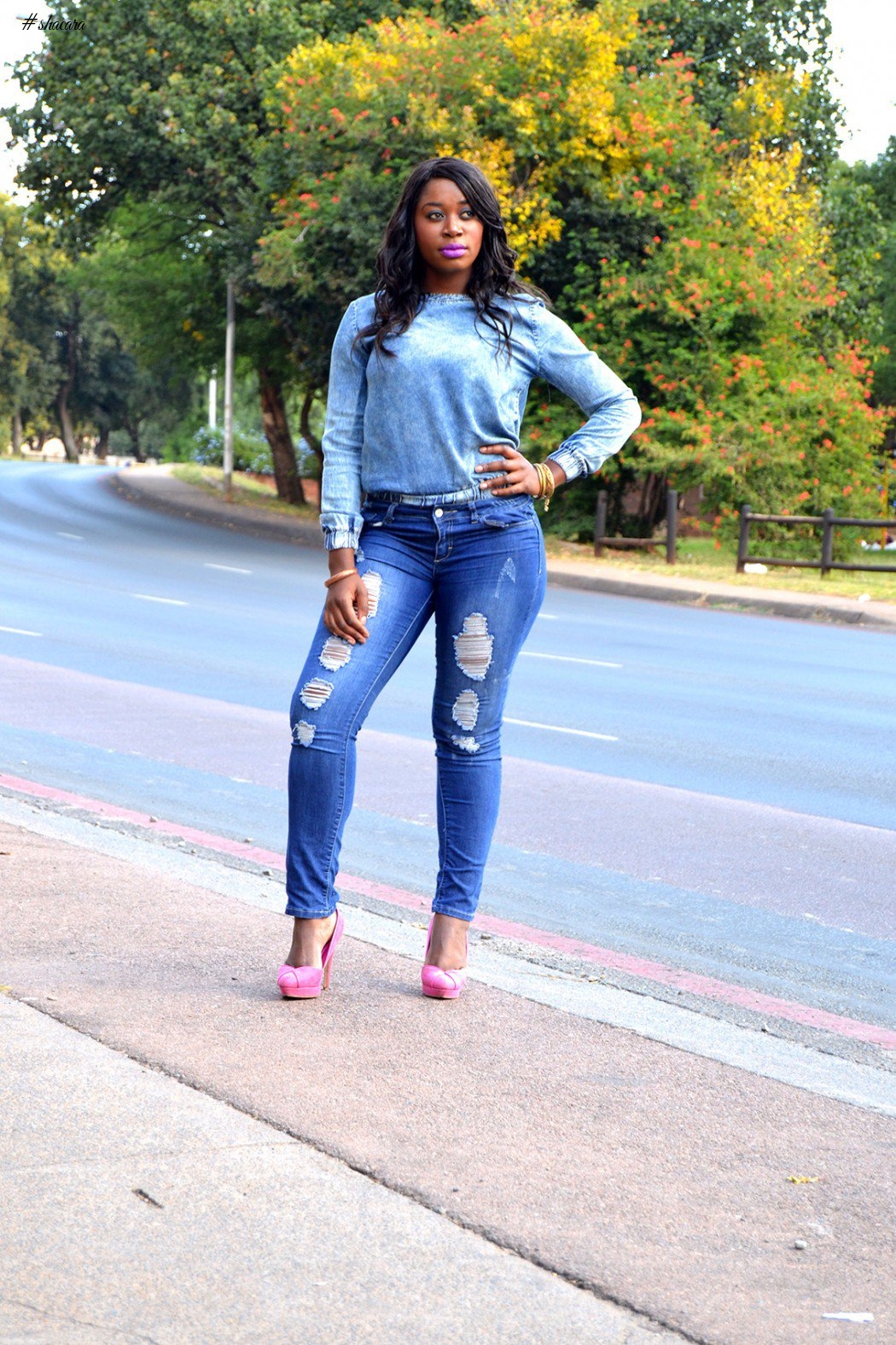 DESTRESS WITH DISTRESSED JEANS
