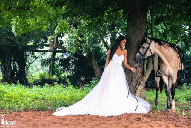Elizabeth & Lace Bridal Presents the Happy & Free Spirited Bride in New Shoot!