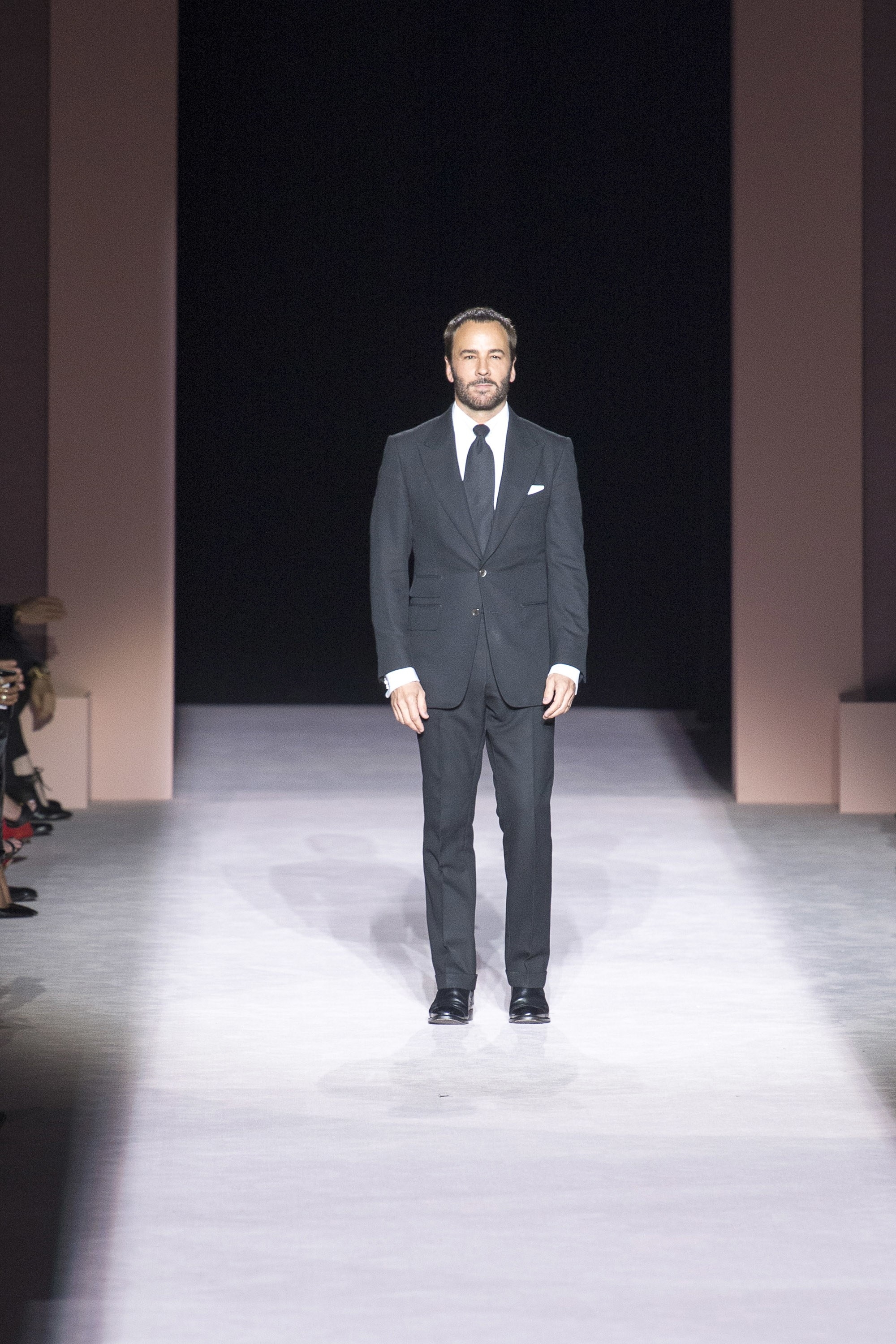 Tom Ford Takes Us To The ’90s With His SS/18 Collection At The #NYFWSS18