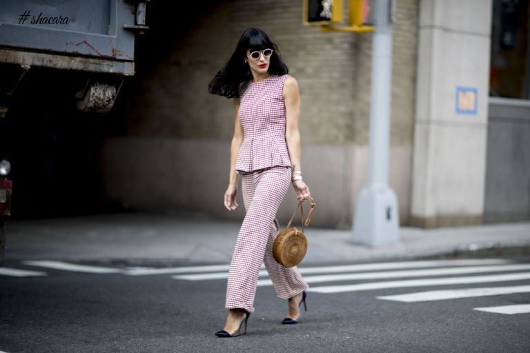 AWESOME STREET STYLE LOOKS FROM NEW YORK FASHION WEEK SPRING 2018
