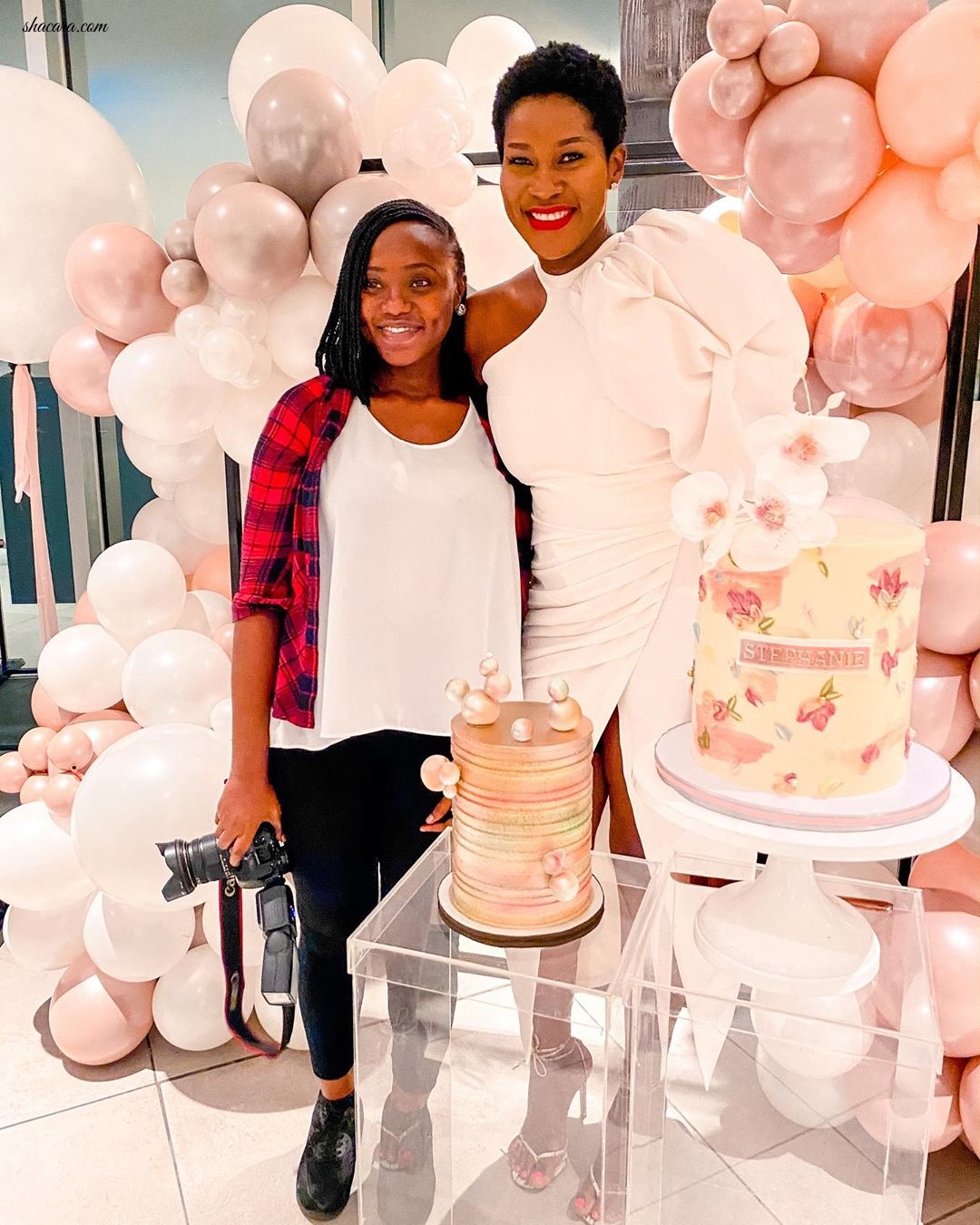 On Friday October 2, Stephanie Linus celebrated another trip around the sun and she got the royal treatment from her husband Linus Idahosa who threw her a surprise white-themed birthday party. Can you say couple goals?  For t