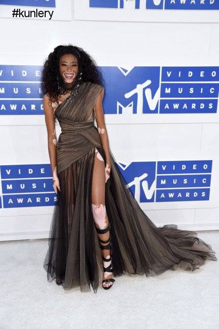 MTV VMA’S BLACK GIRL MAGIC; THE AFRO FEMALE CELEBRITY WHITE CARPET LOOK