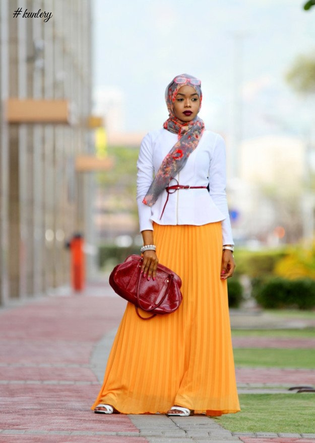 COLOUR IS THE ‘IT’ THING FOR HIJAB STYLES THIS WEEKEND