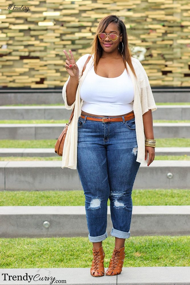 WAYS TO MAKE JEANS AND T-SHIRT WORK FOR YOU AS PLUS SIZE LADIES