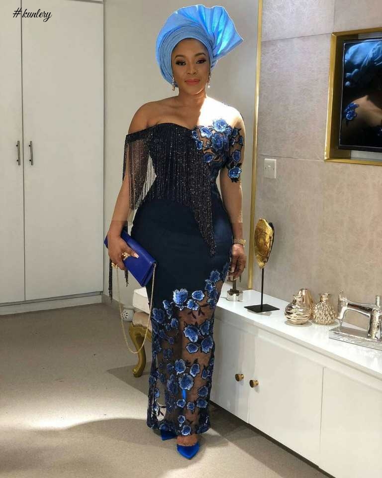 WEDDING GUEST SERVING SOME HOT SAUCE ASO EBI STYLES