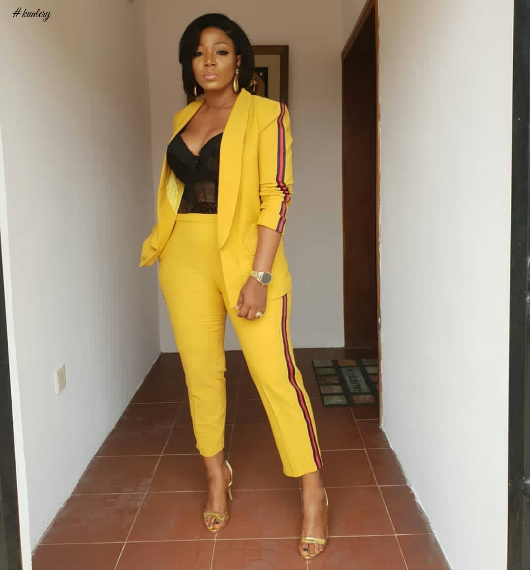 SWEET AND STUNNING CORPORATE ATTIRES TO SLAY TO WORK THIS WEEK