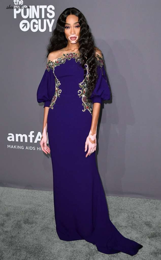 Kim Kardashian, Kourtney Kardashian, Heidi Klum And More Dazzle On The amfAR Gala Red Carpet