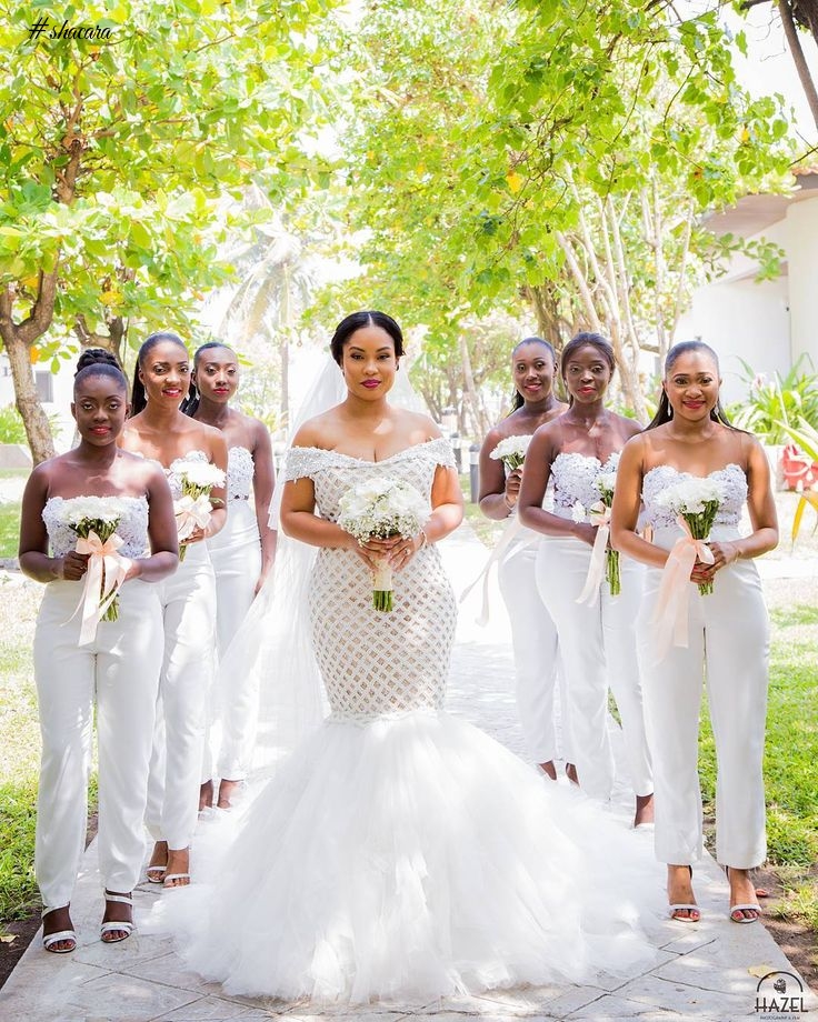 BRIDESMAIDS ROCK WHITE