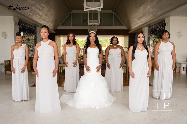 BRIDESMAIDS ROCK WHITE