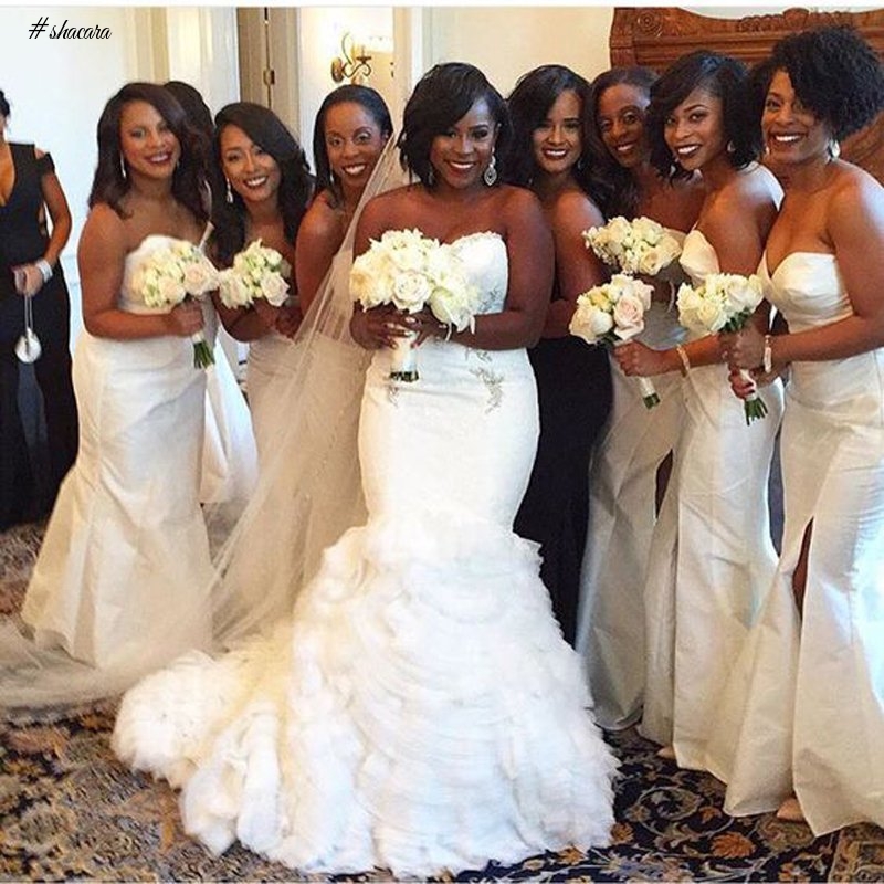 BRIDESMAIDS ROCK WHITE