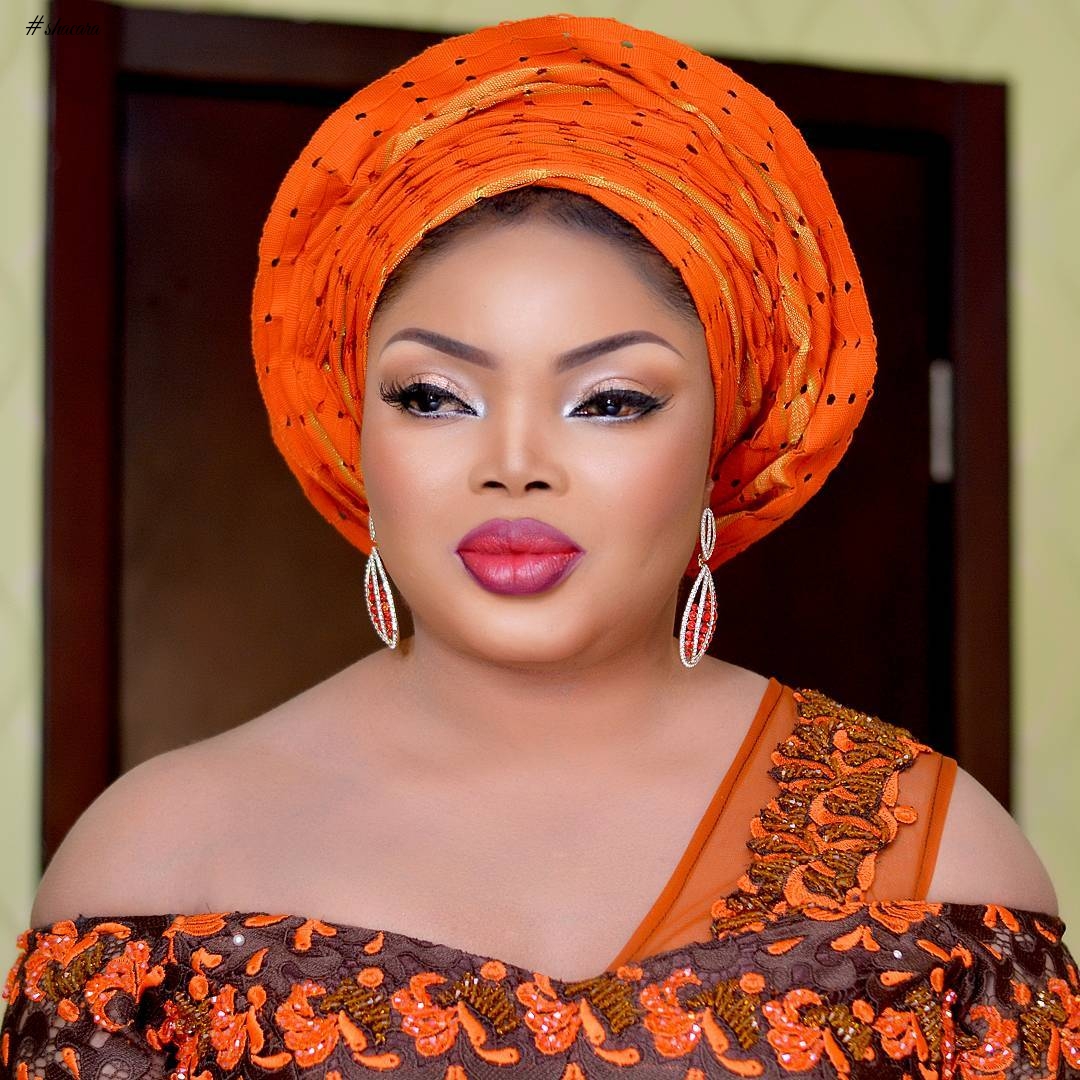 NIGERIAN WOMEN AND THEIR GELE STYLES