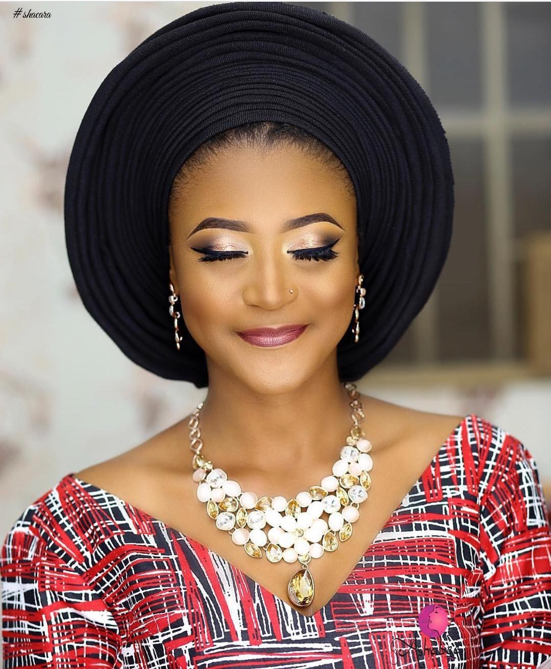 10 TIMES WE SEEN LADIES ROCK BLACK GELES