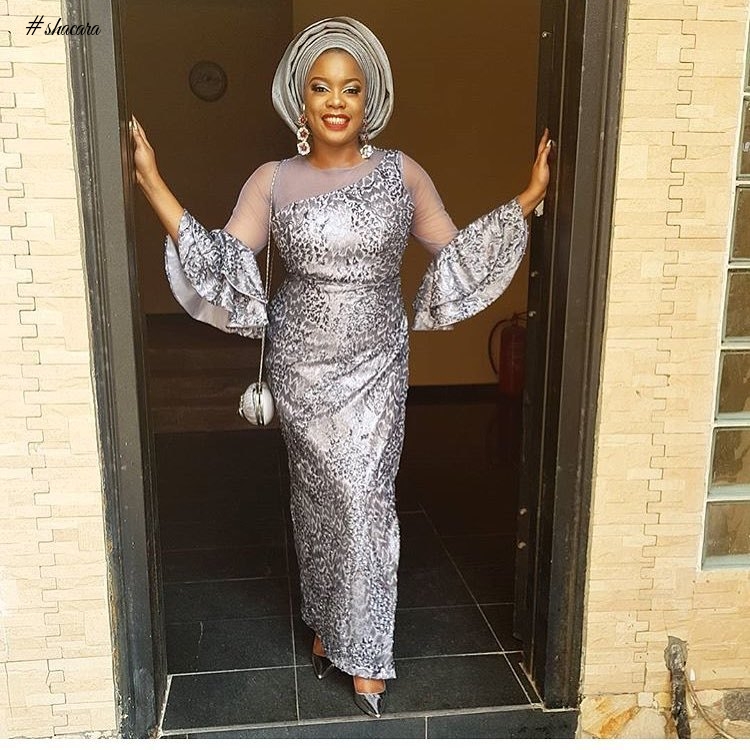 BEAUTIFUL ASOEBI STYLES FROM TOKE MAKINWA’S SISTER’S WEDDING