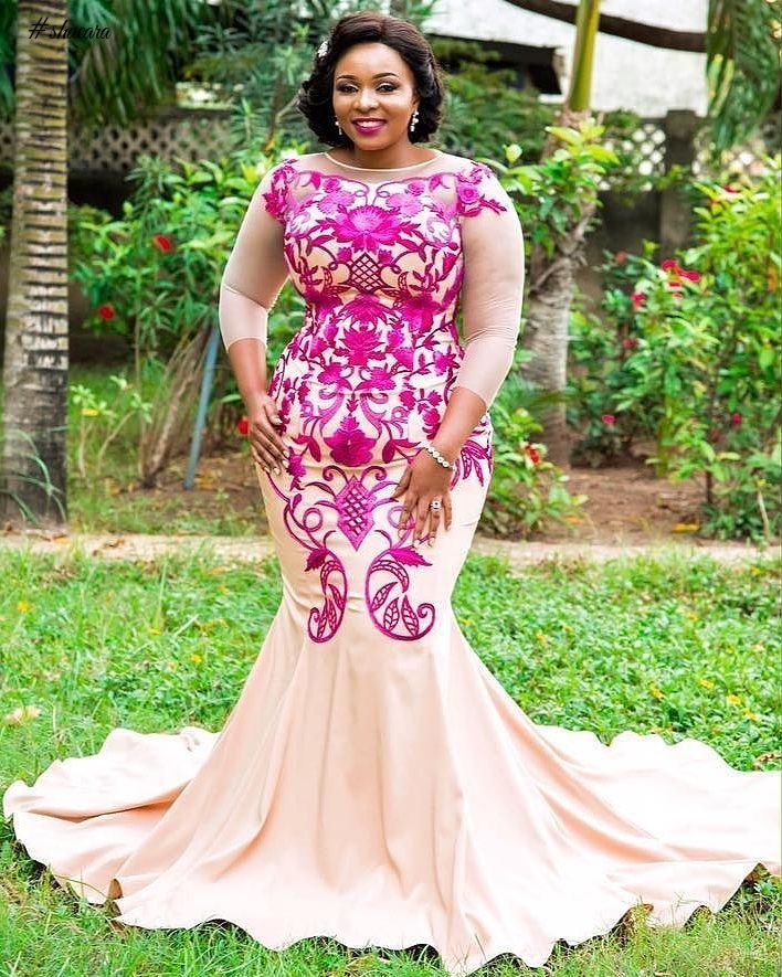 WEDDING OUTFITS FOR BRIDES