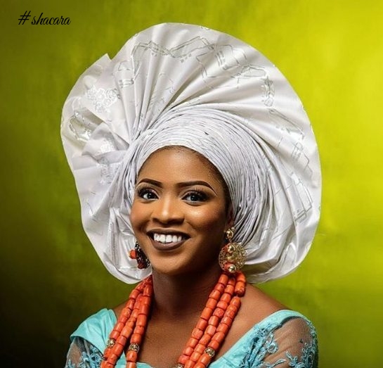 NEW GELE TREND; HAND FAN GELE STYLE