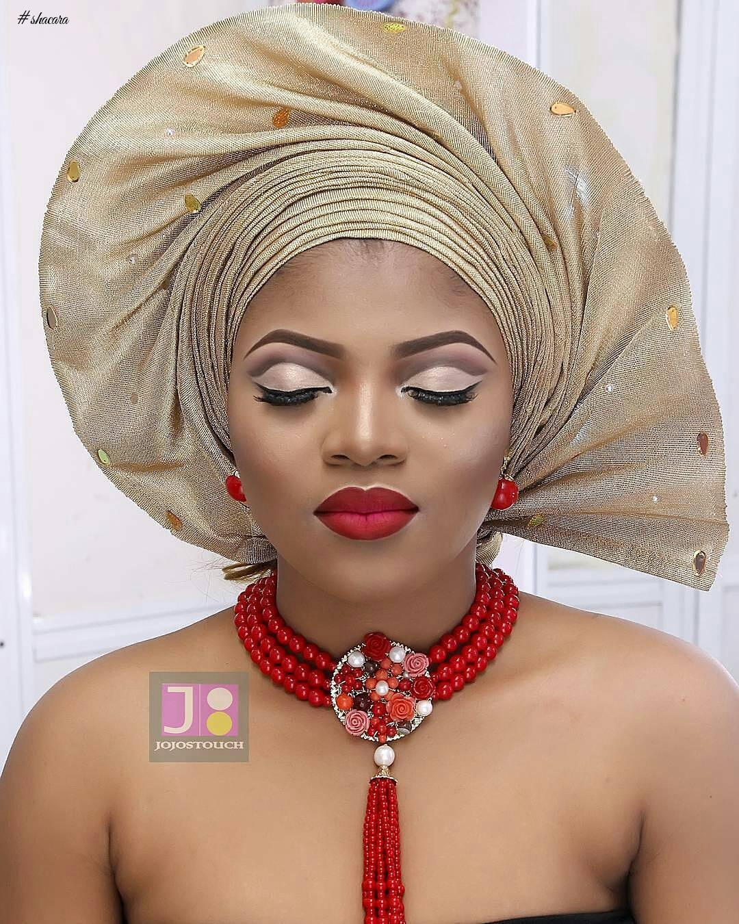 GELE IN PICTURES