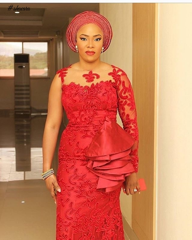 SHOW OFF YOUR SEXY FIGURE IN THESE STUNNING ASOEBI STYLES