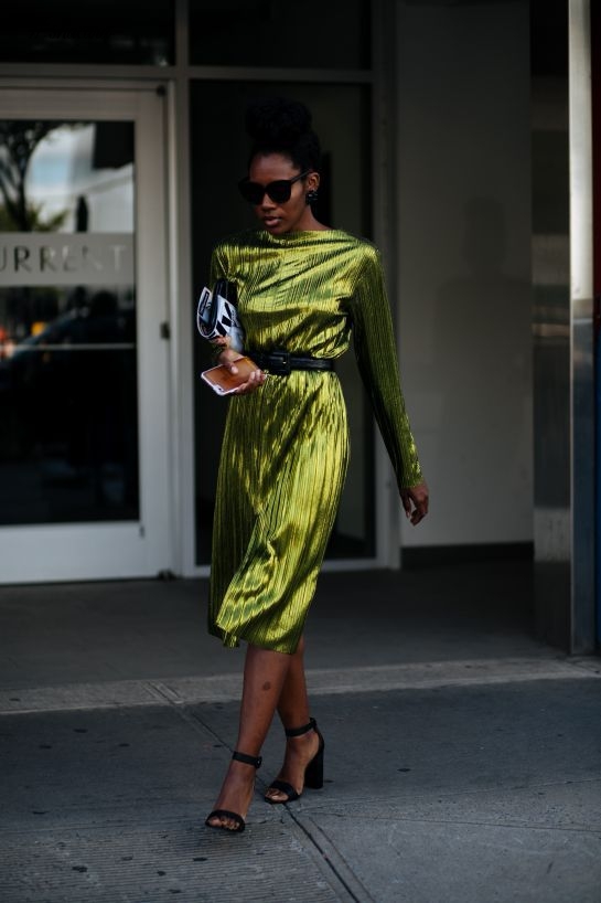 AWESOME STREET STYLE LOOKS FROM NEW YORK FASHION WEEK SPRING 2018