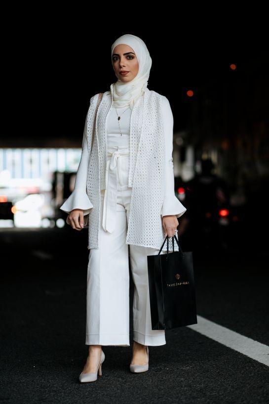 AWESOME STREET STYLE LOOKS FROM NEW YORK FASHION WEEK SPRING 2018