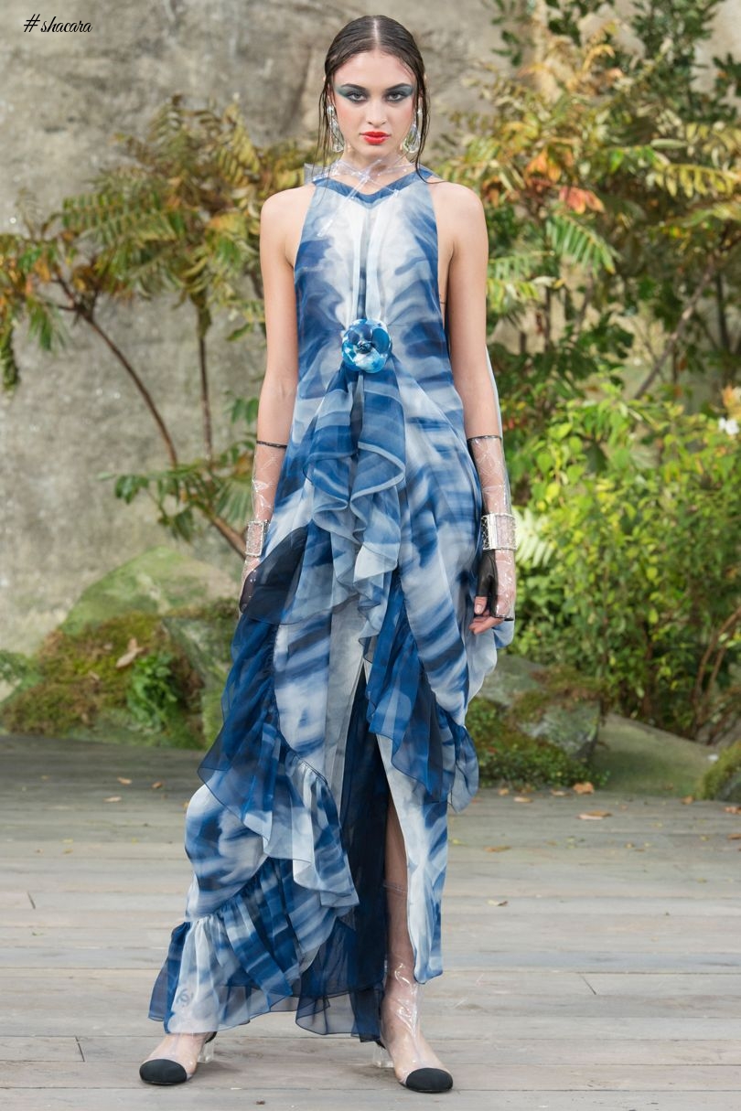 Paris Fashion Week: Chanel RTW Spring/Summer 2018 Collection