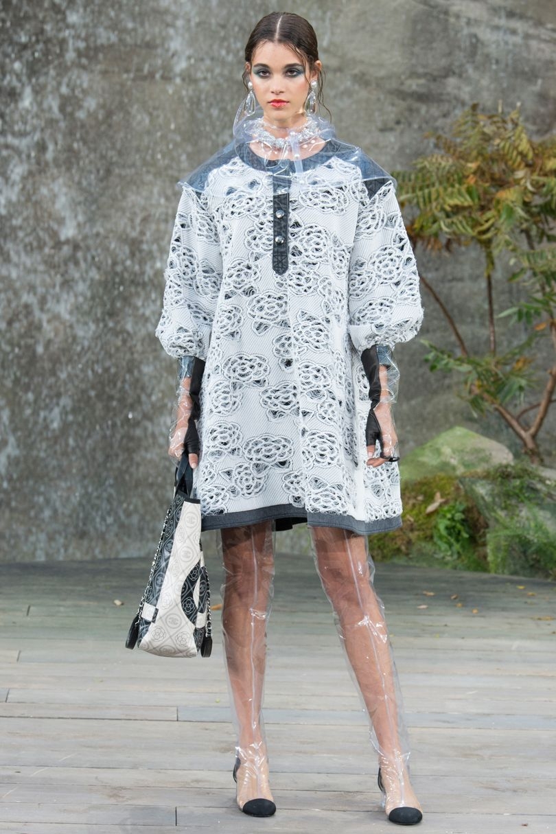 Paris Fashion Week: Chanel RTW Spring/Summer 2018 Collection