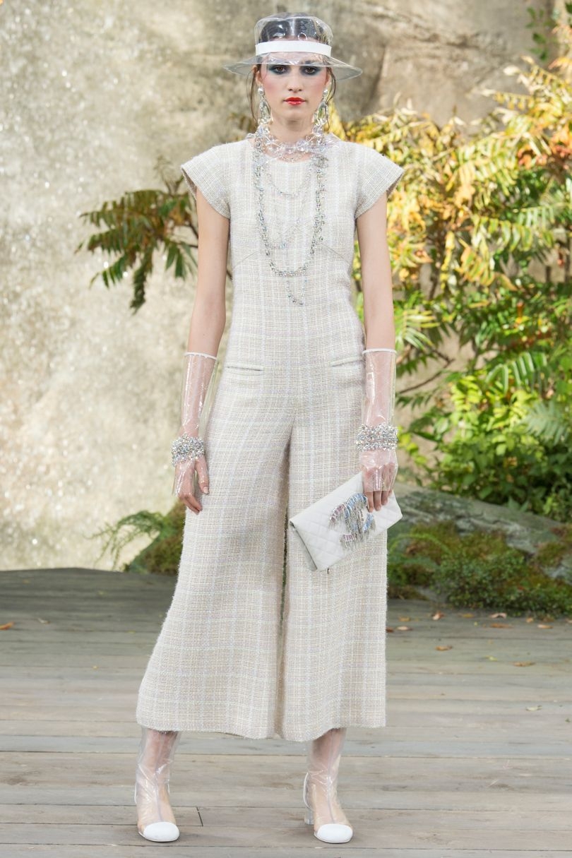 Paris Fashion Week: Chanel RTW Spring/Summer 2018 Collection