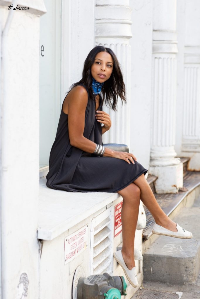 15 WAYS TO STYLE A NECK SCARF