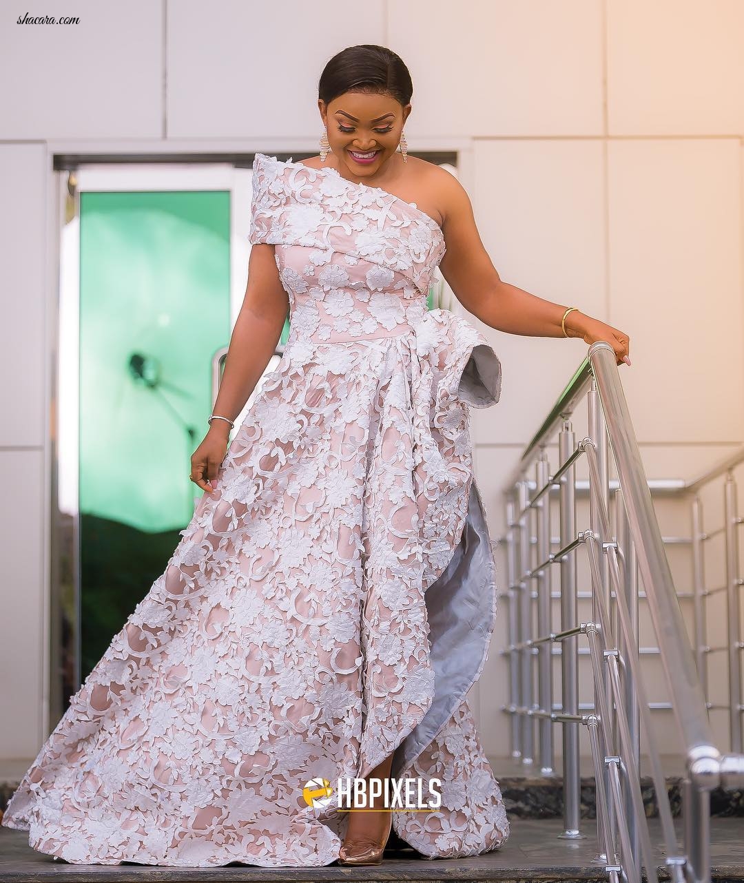BEST 10 BEAUTIFUL BIRTHDAY DRESSES WE SAW IN JANUARY 2018