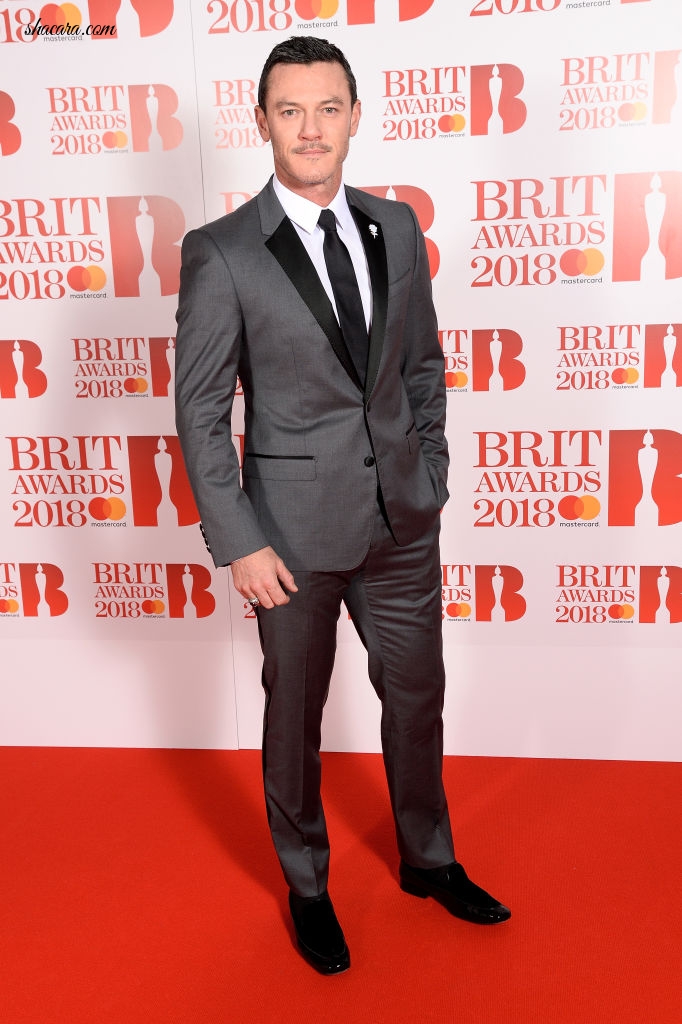 Red Carpet Fab! Rita Ora, Jennifer Hudson, More Attend The 2018 Brit Awards