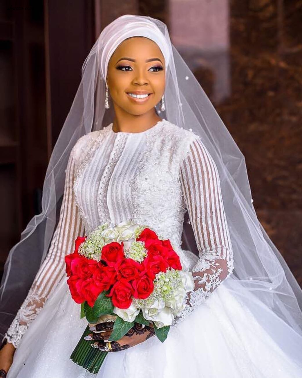 HERE ARE 10 EYE POOPING WEDDING DRESSES MUSLIM BRIDES ARE SLAYING FOR THEIR NIKKIA.