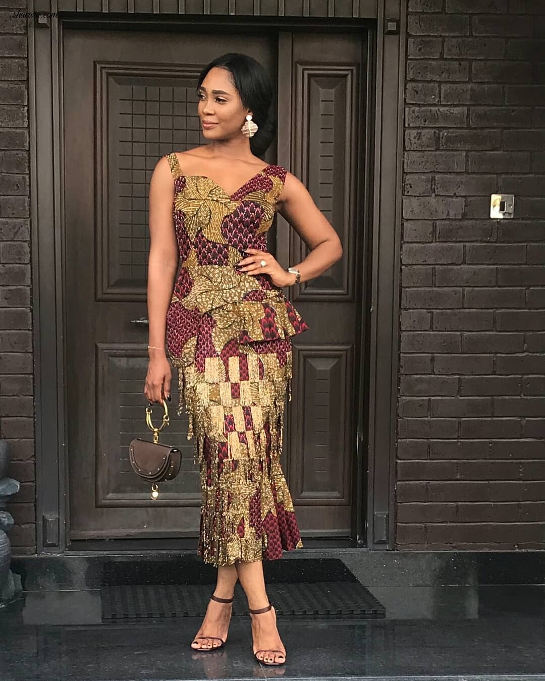 START YOUR WEEKEND IN THESE FABULOUS ANKARA STYLES