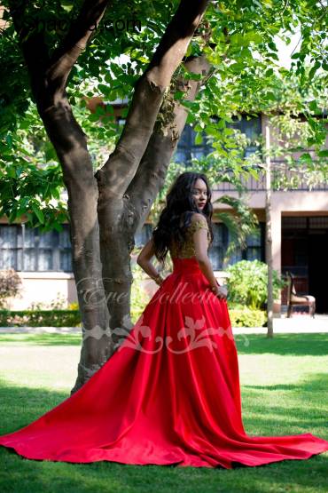 Eve Collections latest Collection “In Love With Red”.