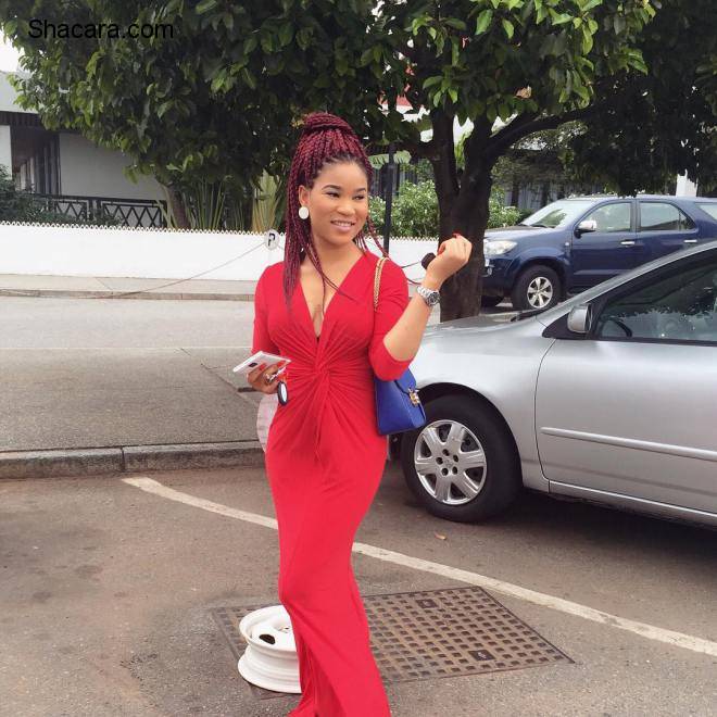 DO TAKE INSPIRATION FROM THESE COLLECTIONS OF FRIDAY NIGHT OUT OUTFIT IDEAS