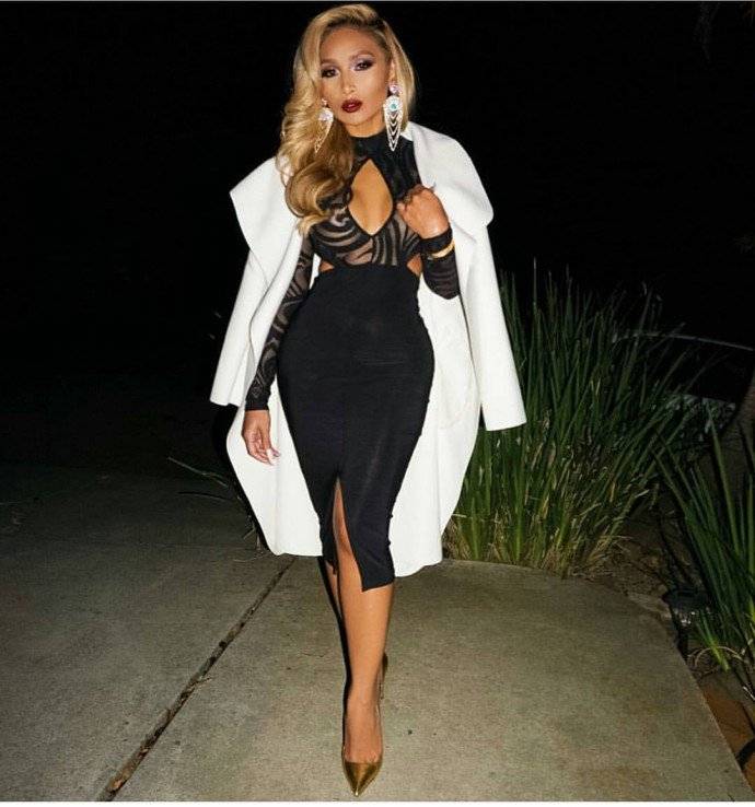 FRIDAY NIGHT STYLE: PLAYING WITH GOLD