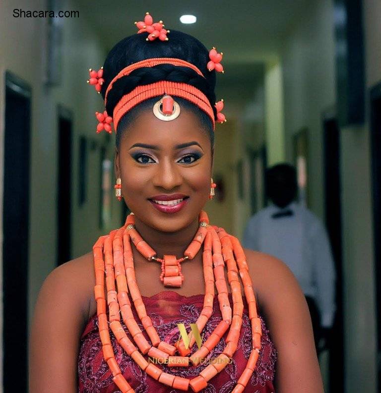 TRADITIONAL MAKEUP LOOK-BOOK FOR BRIDES-TO-BE