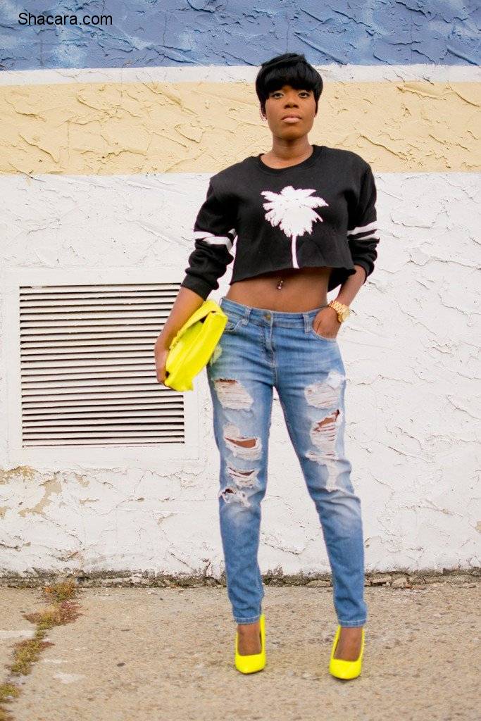 THE EFFORTLESS WAYS TO ROCK THE LOOSE JEANS