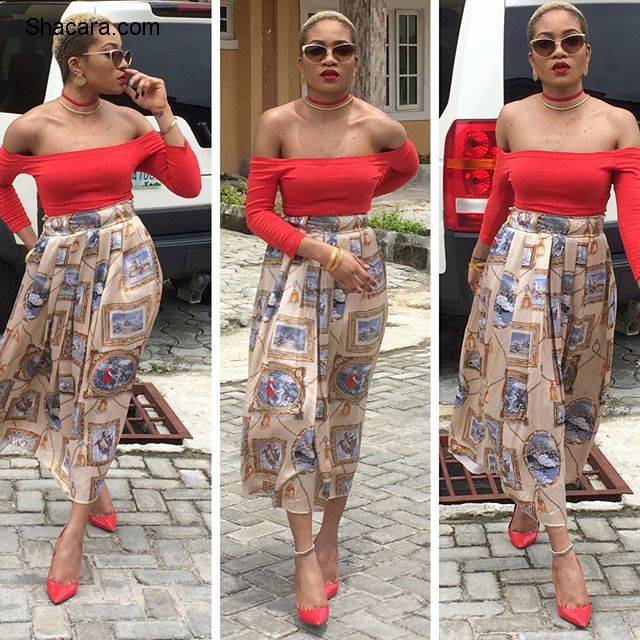 CHECK OUT THE BEAUTIFUL WEEKEND STAPLES AS SLAYED BY FASHIONISTAS