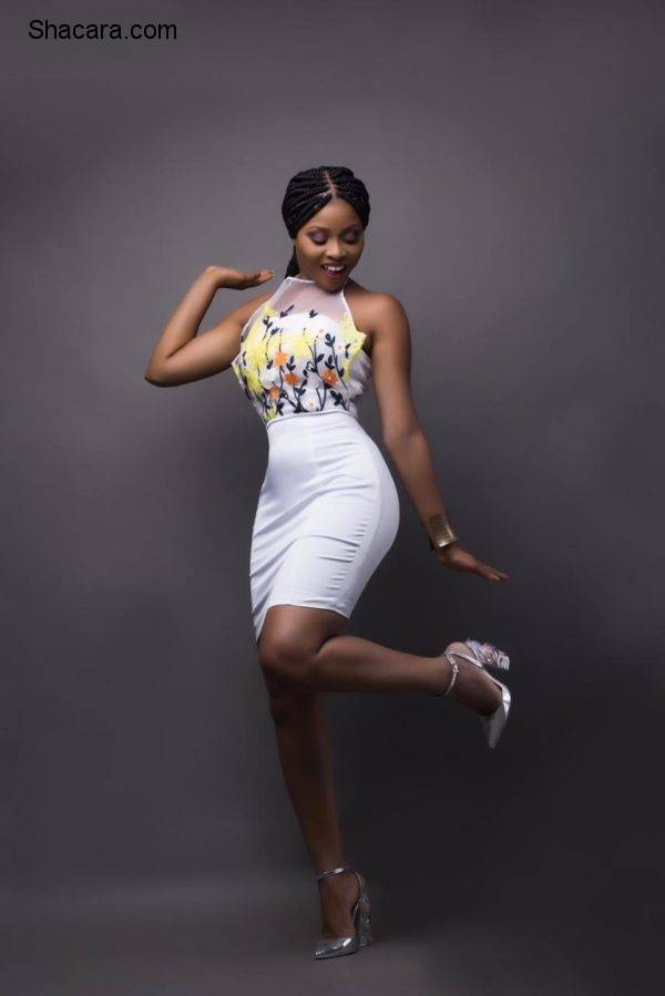 GHANIAN MUSICIAN ADINA THEMBI STUNS IN NEW PHOTO’S