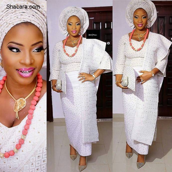 SENSATIONAL TRADITIONAL WEDDING ATTIRES FOR BRIDES
