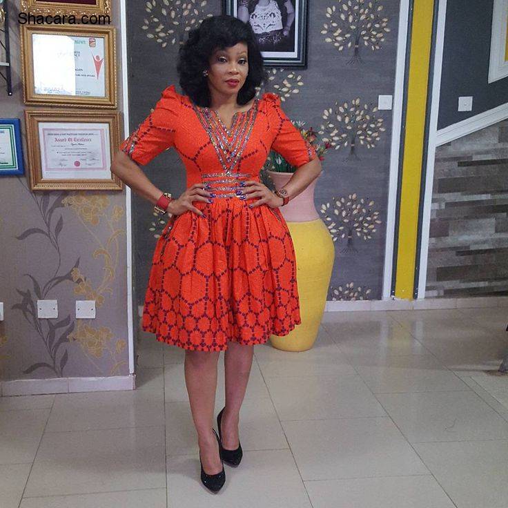 ANKARA STYLES FOR THE APPLE SHAPED BODY