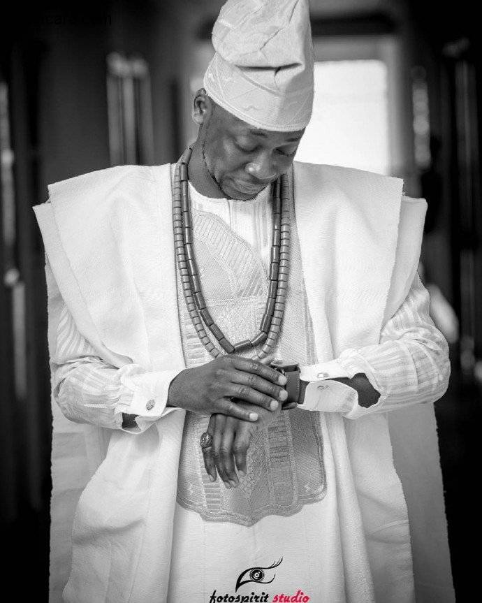 THE TRADITIONAL WEDDING LOOKBOOK OF BOLANLE AND DAMOLA