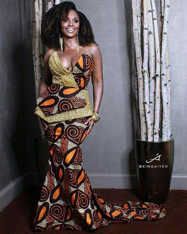 STEP OUT IN STYLE IN THESE WEDDING GUEST ANKARA STYLES