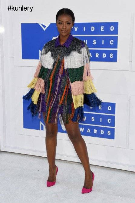 MTV VMA’S BLACK GIRL MAGIC; THE AFRO FEMALE CELEBRITY WHITE CARPET LOOK