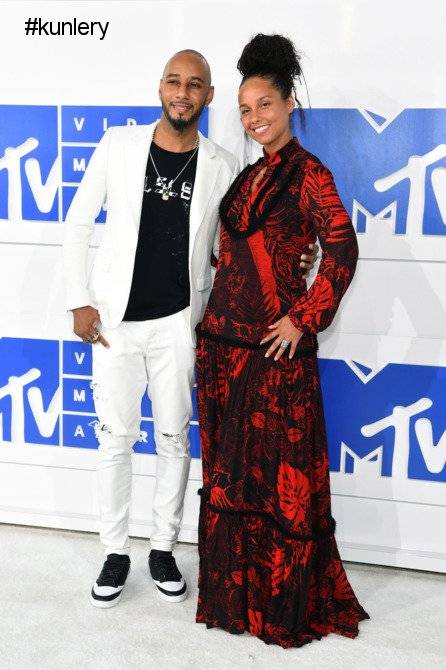 MTV VMA’S BLACK GIRL MAGIC; THE AFRO FEMALE CELEBRITY WHITE CARPET LOOK