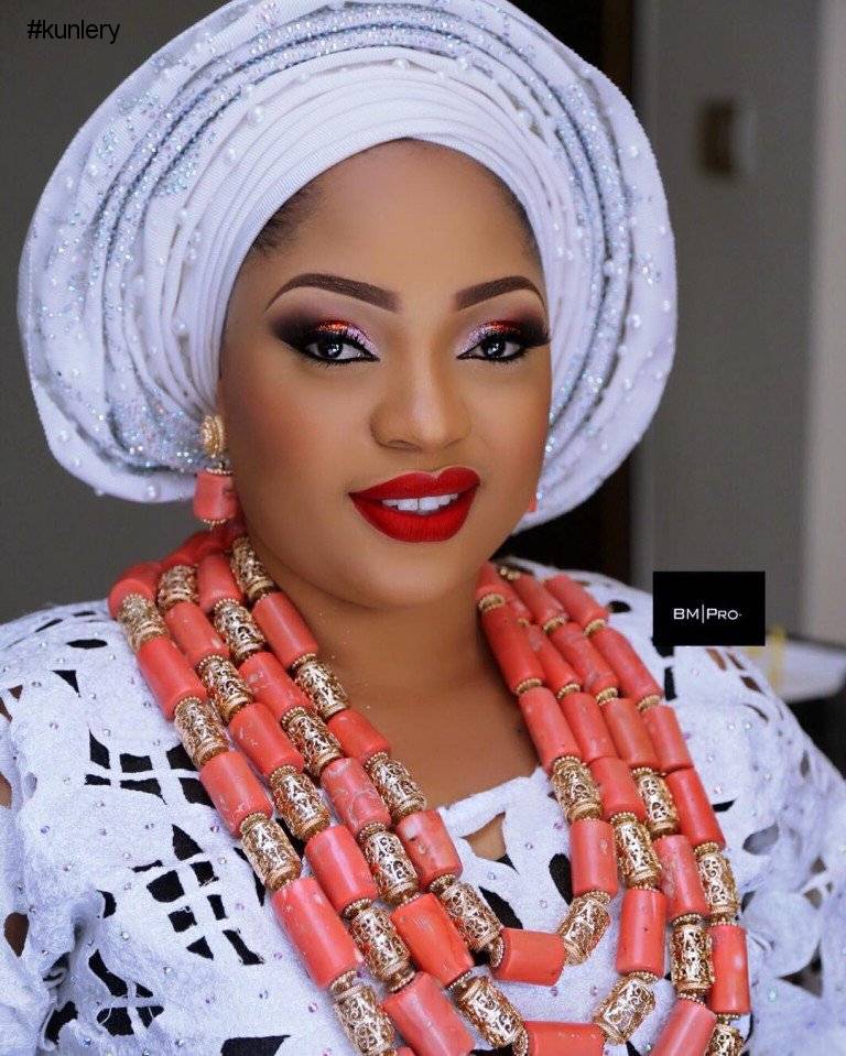 YOU’LL FIND THE LATEST AND TRENDIEST GELE STYLES IN THIS LOOK-BOOK