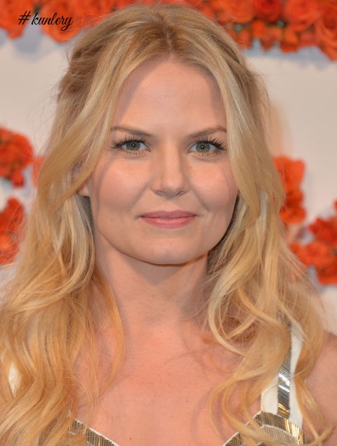 40 Perfect Hairstyles to Wear at a Summer Wedding