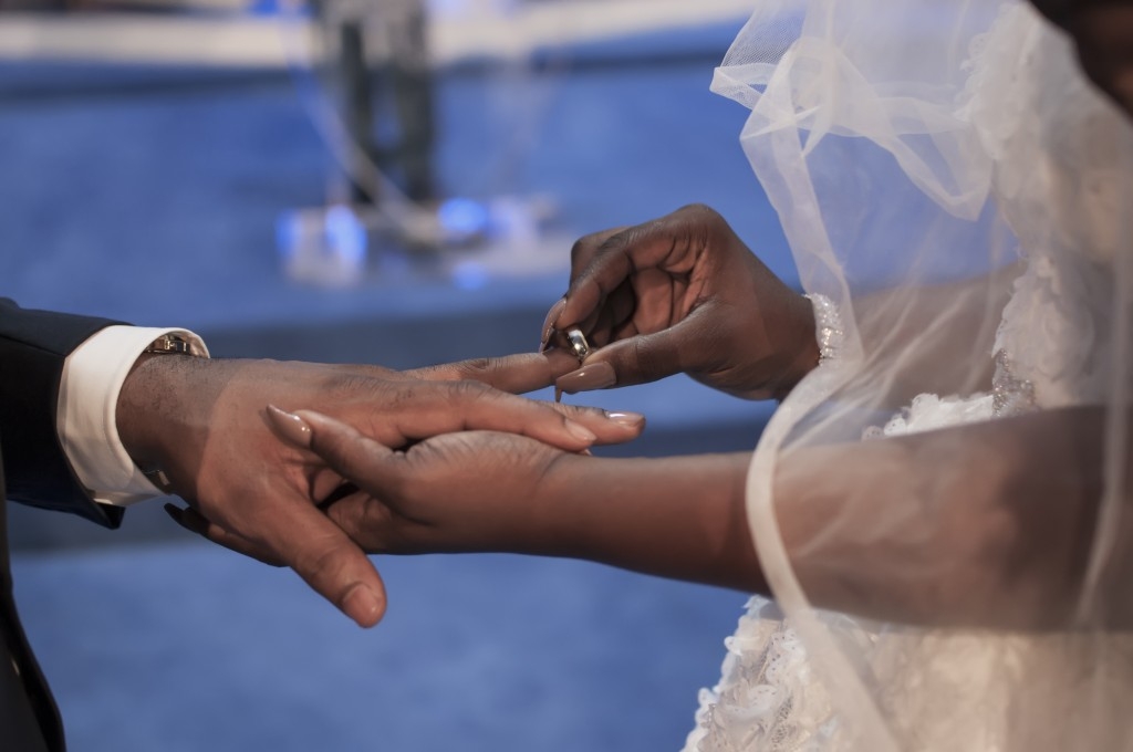 Official White Wedding Photos! Actor Blossom Chukwujekwu & Fashion Designer Maureen Ezissi | Uti, RMD, Linda Ejiofor, Adesuwa Etomi, Ufuoma McDermott, Yomi Casual, Yaw, More, Attend