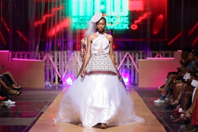 Cigarra Perrin @ Mozambique Week 2016