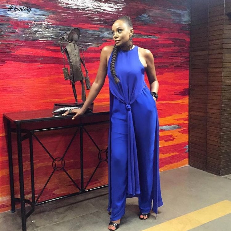 WHAT CELEBRITIES ARE WEARING